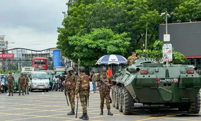 সন্ধ্যা ৬টা থেকে সারাদেশে অনির্দিষ্টকালের জন্য কারফিউ