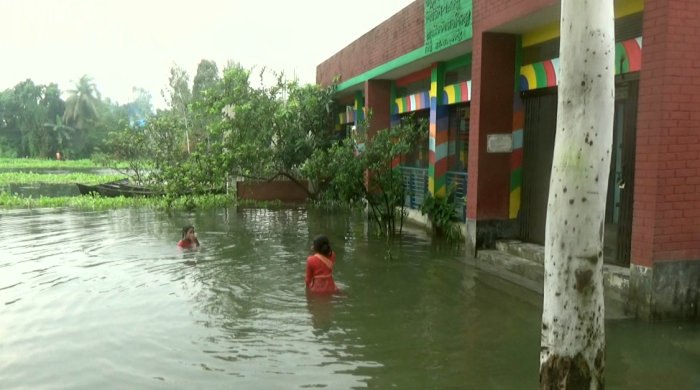 বন্যায় ২৭৯৯টি সরকারি প্রাথমিক বিদ্যালয় ক্ষতিগ্রস্ত