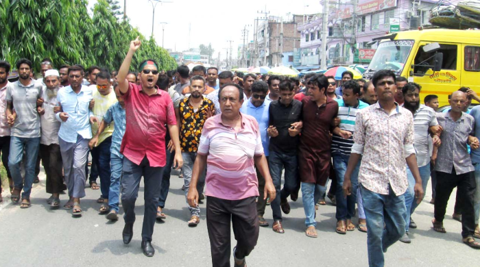 দুপচাঁচিয়ায় যুবদলের অবস্থান কর্মসূচী পালিত