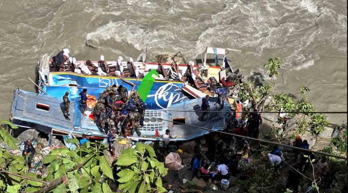 নেপালে সড়ক দুর্ঘটনায় নিহত সংখ্যা বেড়ে ৪১