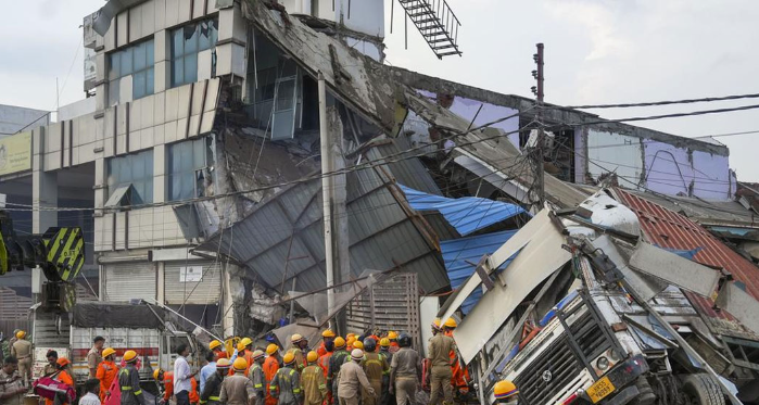 ভারতে ভবন ধসে ৮ জনের মৃত্যু